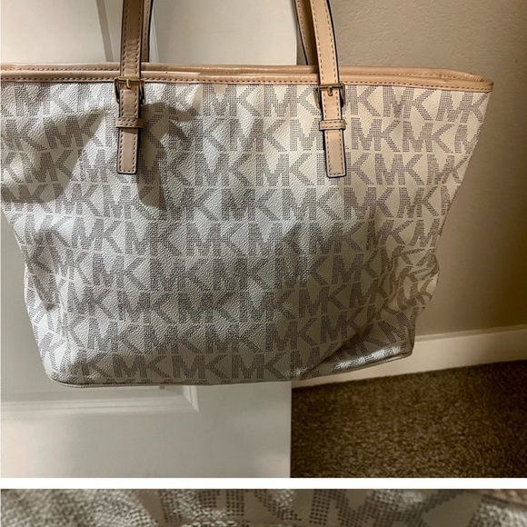 Michael Kors Purse - Picture 2 of 3